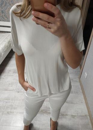 Стильна базова блуза футболка