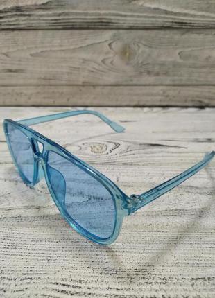 Жіночі сонцезахисні окуляри блакитні, великі в пластиковій оправі (без брендових)3 фото