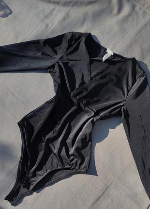 Боди на запах атласный черный