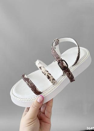 Босоножки женские7 фото