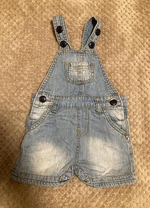 Джинсовий комбінезон з шортами