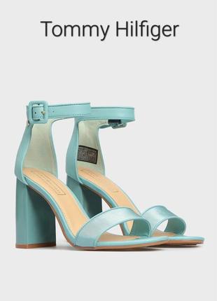 Кожаные женские босоножки tommy hilfiger heeled sandal tommy pastel оригинал