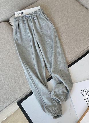 Спортивні жіночі штани