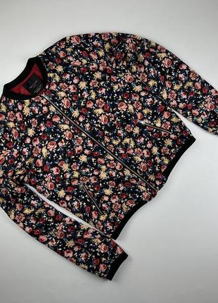 Летний бомбер с цветами zara