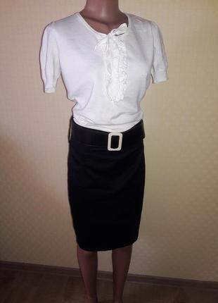 Юбка классическая на завышенной талии