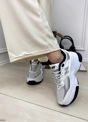 Женские белые кроссовки new balance с текстильными дышащими вставками5 фото