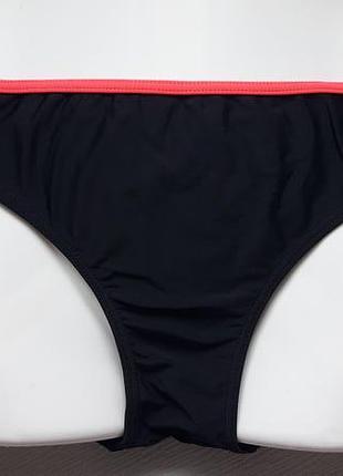 Пляжные трусики низ от купальника с красной окантовкой stop+go