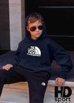 Детский костюм р. 134, 152