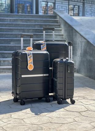 Качественный чемодан из полипропилен,модель 366,прорезиненный,надежная,колеса 360,кодовый замок,туреченя4 фото