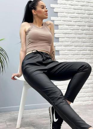 Демисезонные женские кожаные черные брюки "richy" (тонкие)