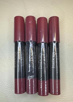 Помада олівець карандаш изадора isadora twist up matt lips satin soft feel 65 ruby gem