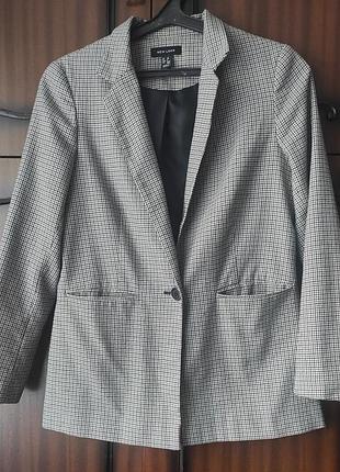 Пиджак в клетку