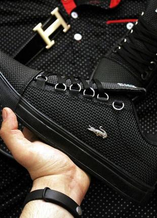 Мужские кросовки lacoate в чорном цвете, стильные спортивные кросовки на каждый день
