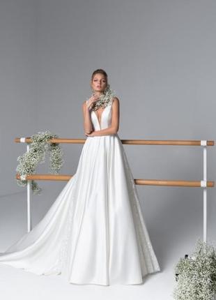 Весільна сукня від jessica crystal atelier