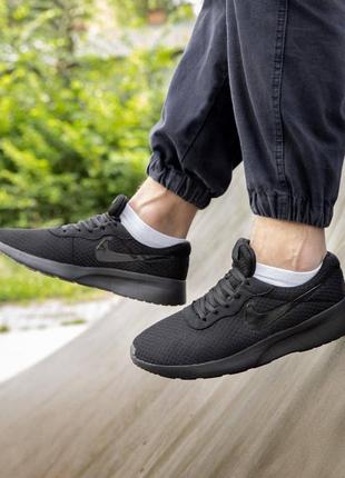 Мужские кросовки nike в чорном цвете, стильные спортивные кросовки на каждый день