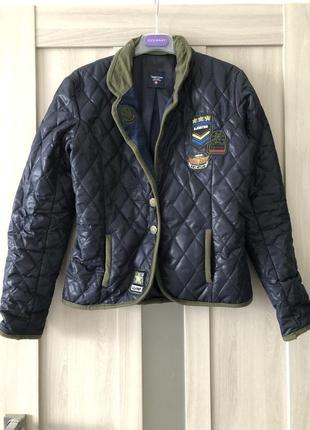 Куртка на осінь м