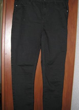 Черные джинсы скинни house4 фото