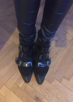 Ботинки diesel buckle ankle boots5 фото