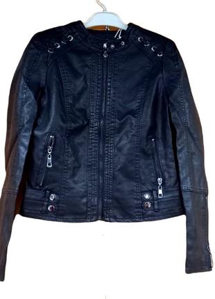 Куртка косуха женская fashion кожаная карманы черная1 фото