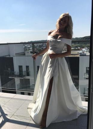 Весільне плаття