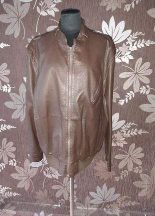 Стильна шкіряна куртка creatione