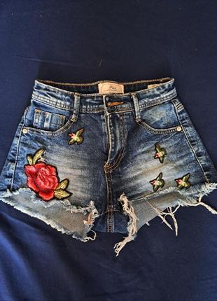 Шорты джинсовые
