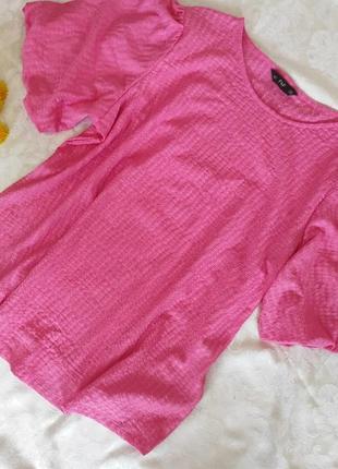 Розовая футболочка с красивыми рукавчиками от f&f