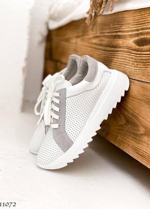 Кросівки шкіряні