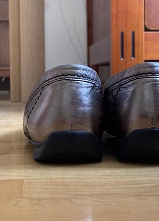 Шкіряні жіночі туфлі