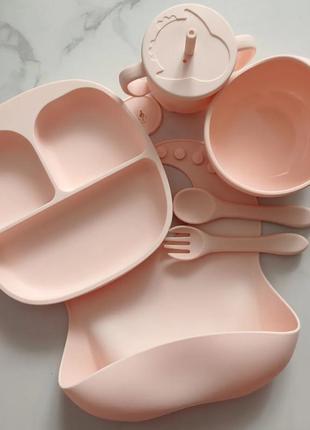 Силиконовая посуда, силиконовая посуда, нагрудник, секционная на присоске, приборы детские, поилочка- непроливайка, слюнявчик силиконовый3 фото