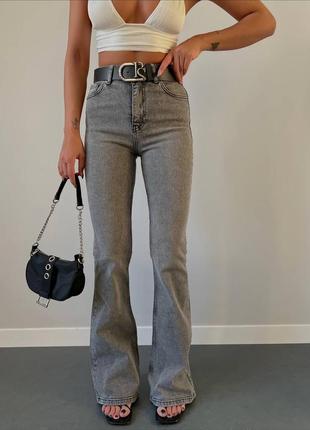 Джинси кльош