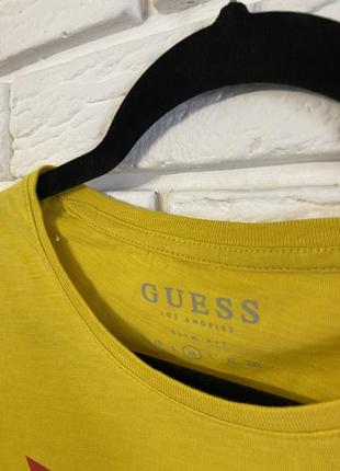 Женская футболка guess3 фото