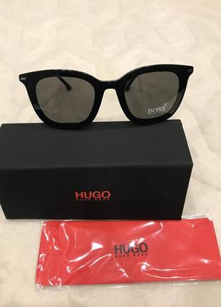 Мужские солнцезащитные очки hugo boss polarized black square sport-1292/f/sk 0807/m9 602 фото