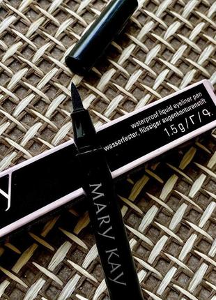 Водостійка підводка-олівець для очей mary kay2 фото