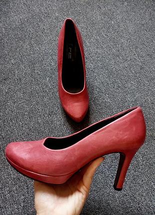 Стильные классические брендовые кожаные туфли лодочки. австрия