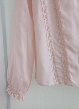 Нежно розовая блуза