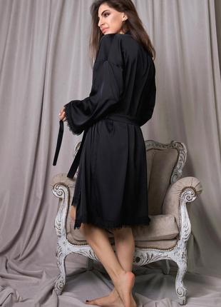Домашний комплект женский шелковый, шелковый халат и ночнушка черного цвета6 фото