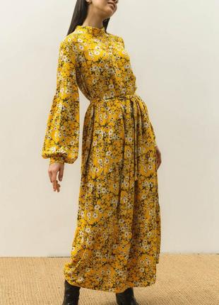 Платье женское длинное свободное штапельное горчичное в цветочек6 фото