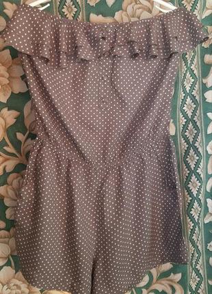 Жіночий літній ромпер комбінезон з шортами в горошок  бандо волонами рюшами з відкритими плечима