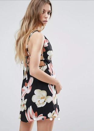 Платье сарафан в цветочный принт легкий летний сарафан с красивой спинкой 44 42 распродажа glamorous2 фото