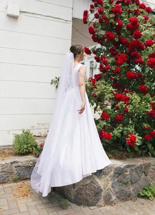 Біла весільна сукня2 фото