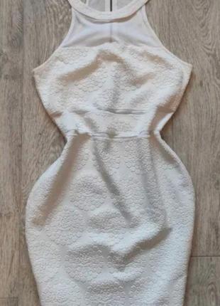 Платье zara. котлейльное белое платье zara, размер s