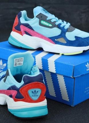 Стильні жіночі демісезонні кросівки adidas falcon.2 фото