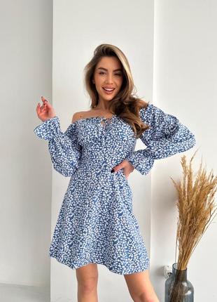 Платье женское короткое мини легкое цветочное синее голубое черное красное с открытыми плечами весенняя летняя на весну лето