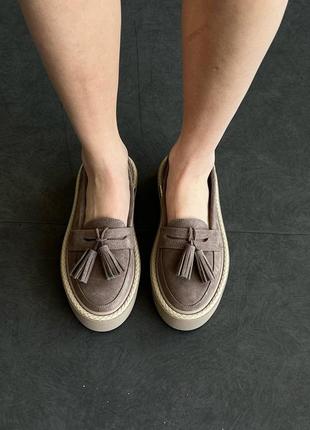 Кеди кросівки натуральна замша на високій підошві трендові мокасини сліпони шкіра демісезонні лофери туфлі балетки капучино