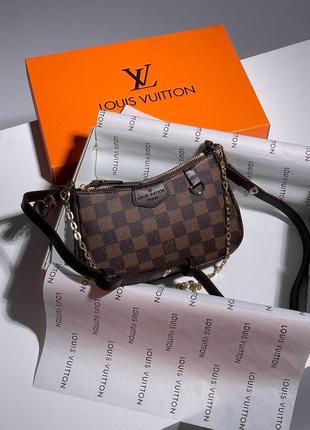 Сумка в стилі   louis vuitton easy pouch on strap monogram brown