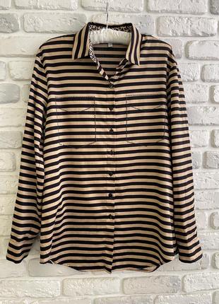 Стильная рубашка в полоску