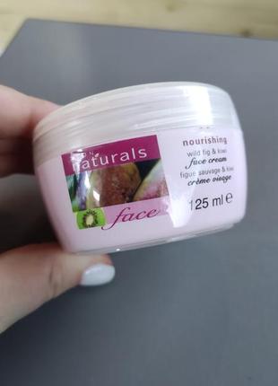 Питательный крем для лица эйвон инжир киви avon naturals1 фото