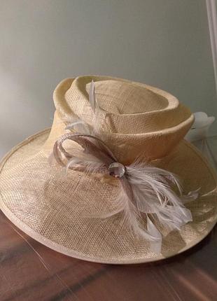 Шляпа из текстильного банана