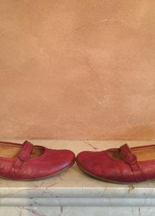 Шкіряні туфлі від преміум бренду gabor.